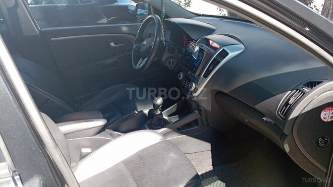 Kia Ceed 2010, 250,000 km - 1.6 l - Bakı