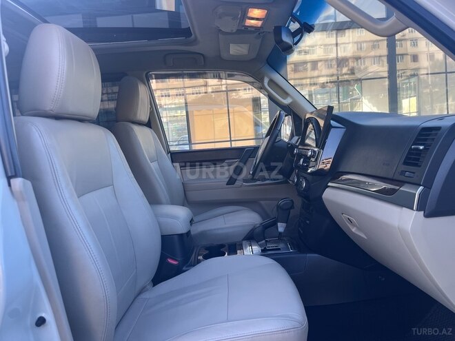 Mitsubishi Pajero 2015, 119,000 km - 3.8 л - Bakı