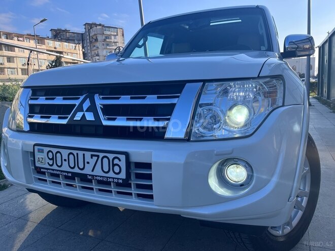 Mitsubishi Pajero 2015, 119,000 km - 3.8 л - Bakı
