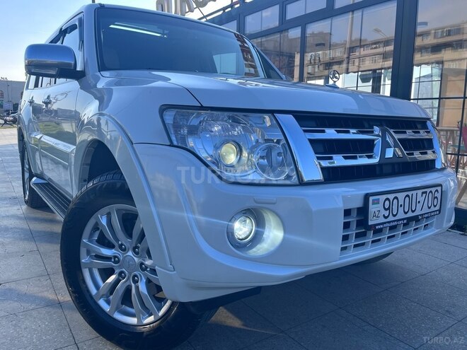 Mitsubishi Pajero 2015, 119,000 km - 3.8 л - Bakı