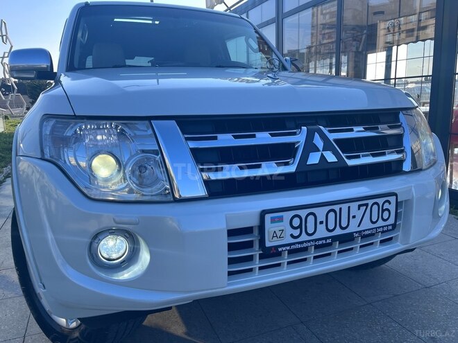 Mitsubishi Pajero 2015, 119,000 km - 3.8 л - Bakı