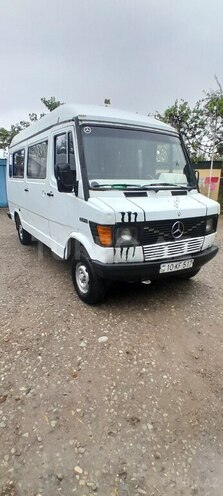Mercedes 208 D 1991, 500,000 km - 2.5 l - Kürdəmir