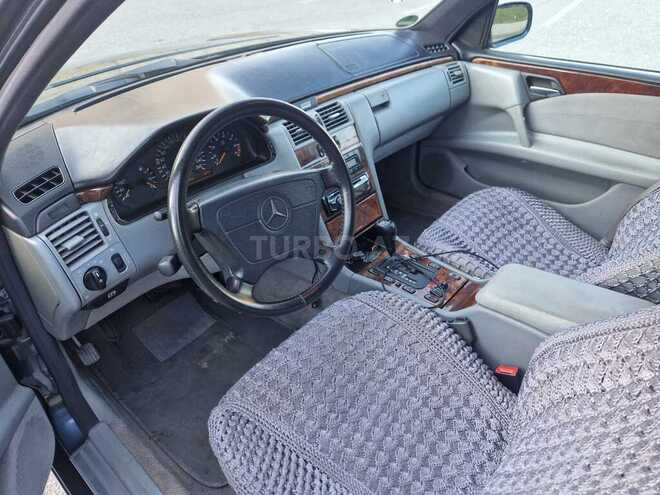 Mercedes E 320 1998, 412,000 km - 3.2 l - Bakı