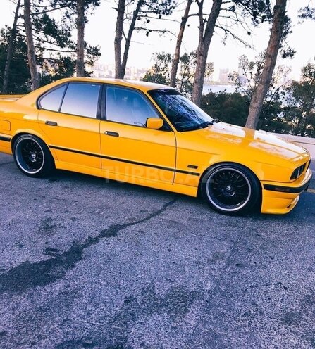 BMW 520 1994, 363,000 km - 2.0 l - Bakı