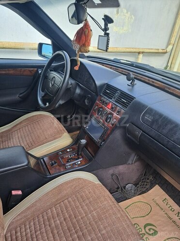 Mercedes C 200 1998, 330,320 km - 2.0 l - Bakı