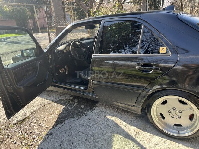 Mercedes C 280 2000, 259,000 km - 2.8 l - Bakı