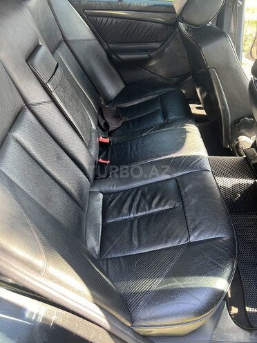 Mercedes C 280 2000, 259,000 km - 2.8 l - Bakı