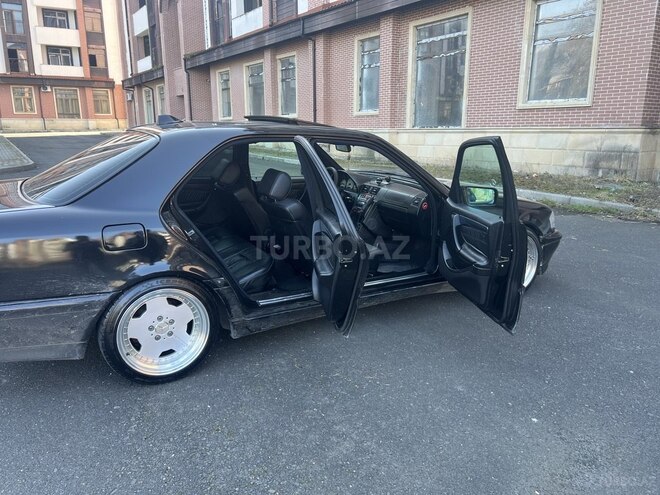 Mercedes C 280 2000, 259,000 km - 2.8 l - Bakı