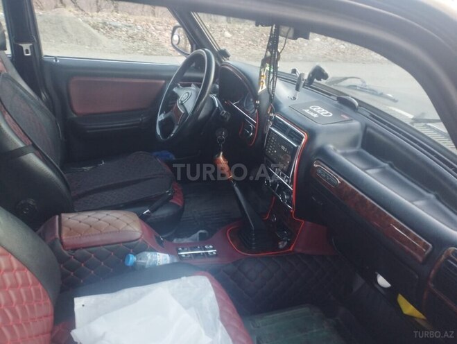 GAZ 31105 2006, 155,000 km - 2.3 l - Quba