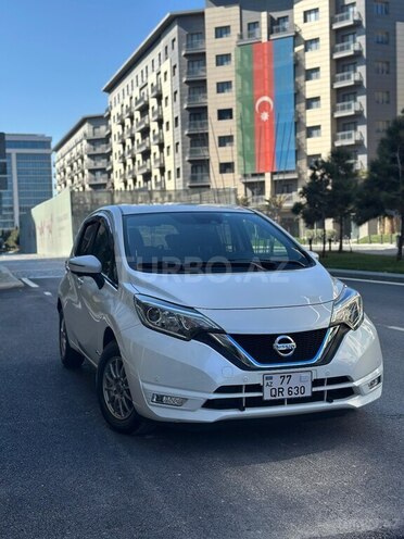 Nissan Note-1