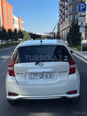 Nissan Note-5