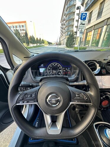 Nissan Note-10