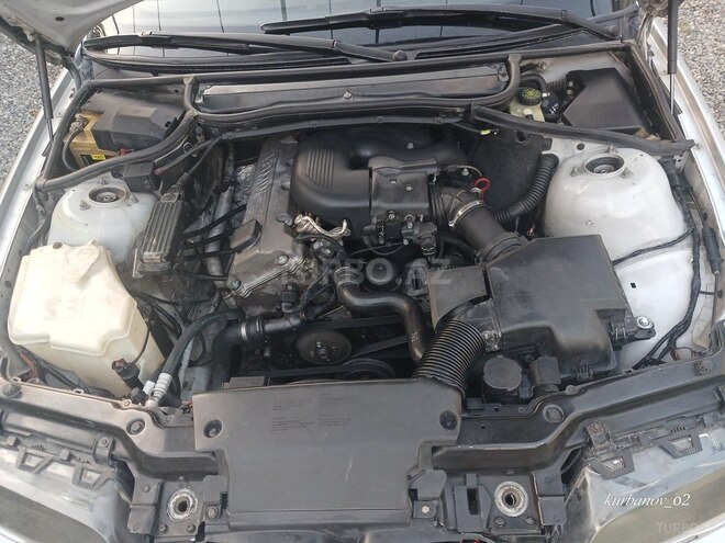 BMW 318 2000, 415,000 km - 1.9 l - Bərdə