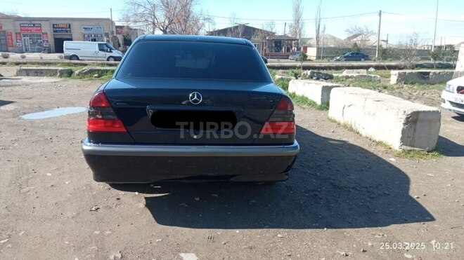 Mercedes C 180 2000, 256,000 km - 1.8 l - Sumqayıt