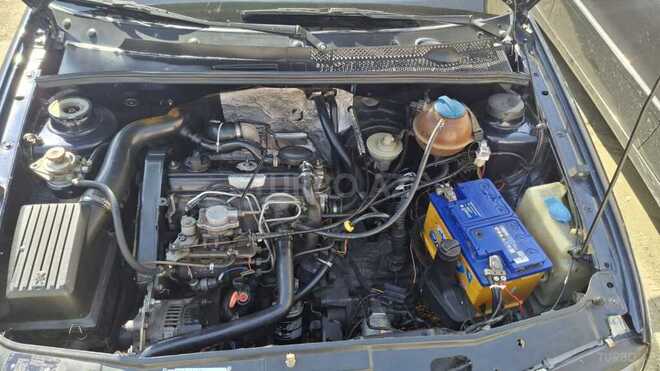 Volkswagen Vento 1984, 222,222 km - 1.9 л - Balakən