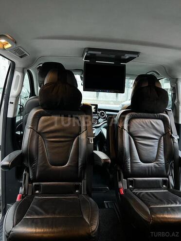 Mercedes V 220 2015, 302,000 km - 2.2 l - Bakı