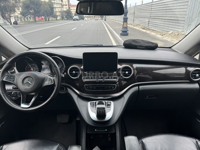 Mercedes V 220 2015, 302,000 km - 2.2 l - Bakı