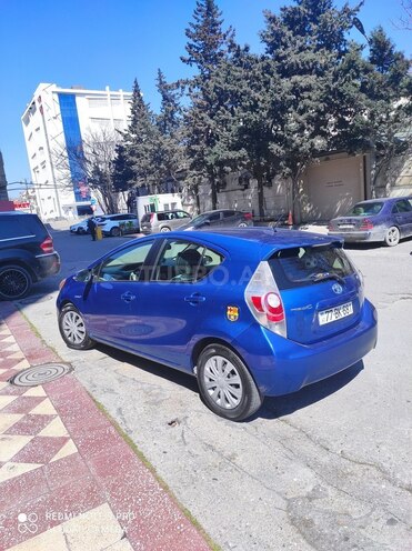 Toyota Prius C 2013, 247,839 km - 1.5 л - Bakı