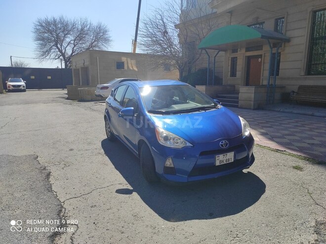 Toyota Prius C 2013, 247,839 km - 1.5 л - Bakı