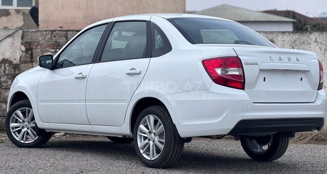 LADA (VAZ) Granta 2025, 300 km - 1.6 л - Bakı