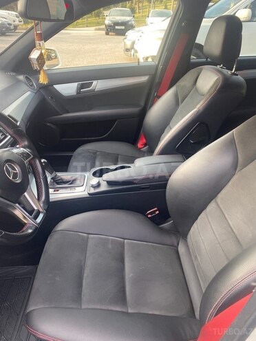 Mercedes C 250-8