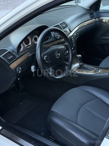 Mercedes E 230 2008, 245,000 km - 2.5 l - Bakı