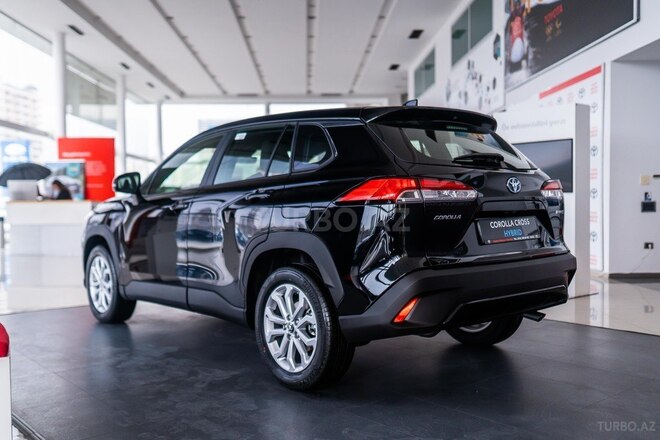 Toyota Corolla Cross-3