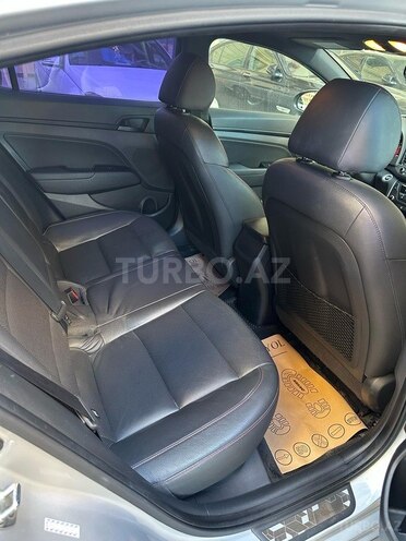 Hyundai Elantra 2017, 126,494 km - 1.6 l - Bakı
