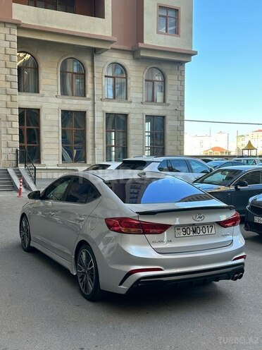 Hyundai Elantra 2017, 126,494 km - 1.6 l - Bakı