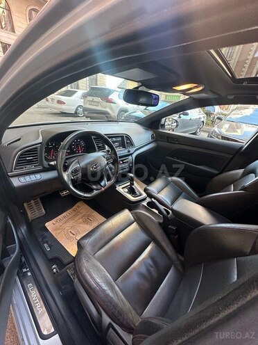 Hyundai Elantra 2017, 126,494 km - 1.6 l - Bakı