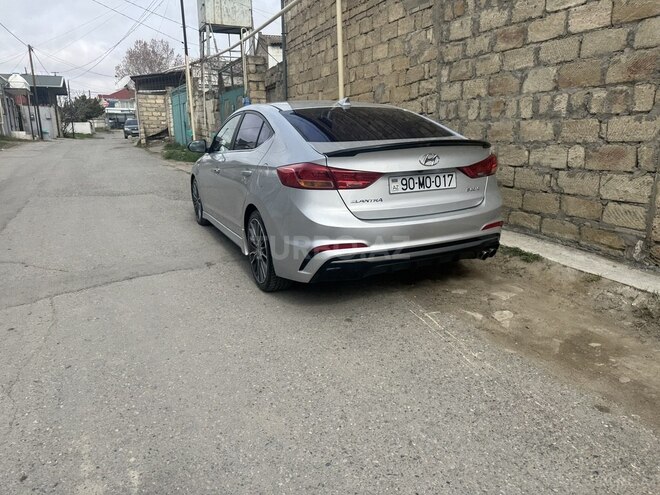 Hyundai Elantra 2017, 126,494 km - 1.6 l - Bakı