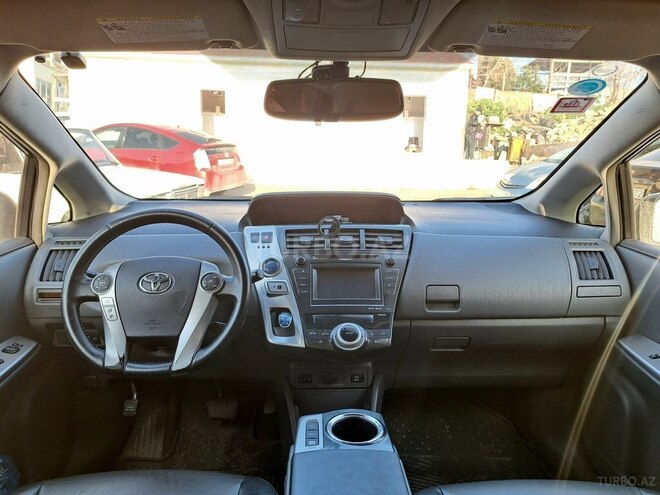 Toyota Prius V 2013, 123,200 km - 1.8 l - Bakı