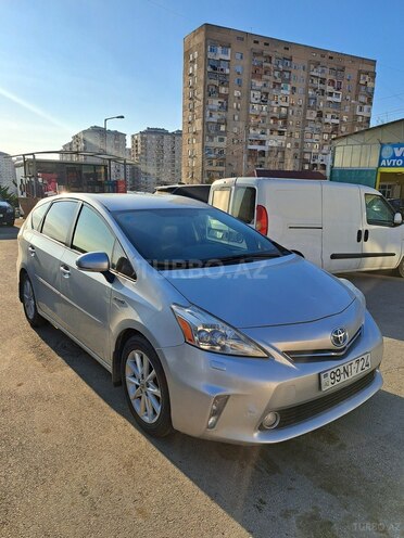 Toyota Prius V 2013, 123,200 km - 1.8 l - Bakı