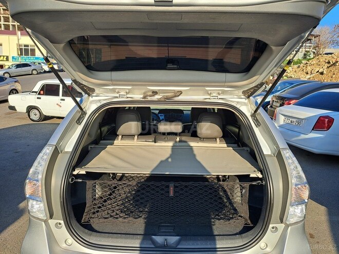 Toyota Prius V 2013, 123,200 km - 1.8 l - Bakı