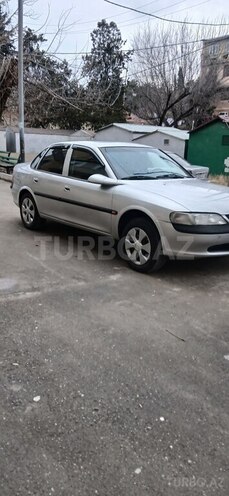Opel Vectra 1996, 225,853 km - 2.0 l - Qazax