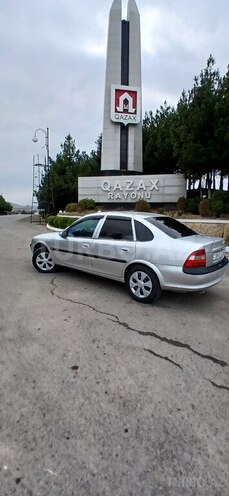 Opel Vectra 1996, 225,853 km - 2.0 l - Qazax