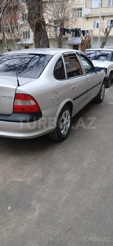 Opel Vectra 1996, 225,853 km - 2.0 l - Qazax