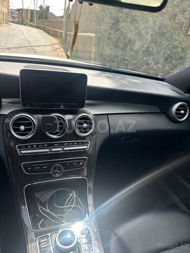 Mercedes C 300 4MATIC 2017, 69,900 km - 2.0 л - Bakı