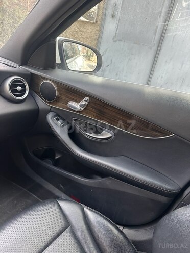 Mercedes C 300 4MATIC 2017, 69,900 km - 2.0 л - Bakı