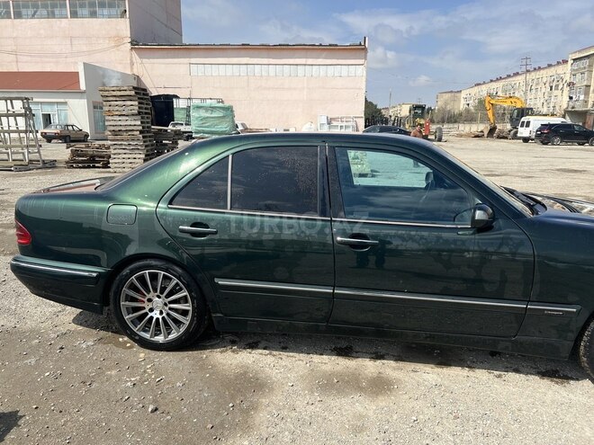 Mercedes E 270 2000, 223,931 km - 2.7 l - Sumqayıt