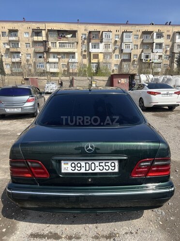 Mercedes E 270 2000, 223,931 km - 2.7 l - Sumqayıt