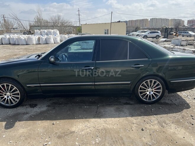Mercedes E 270 2000, 223,931 km - 2.7 l - Sumqayıt