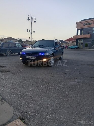 Opel Astra 1994, 253,000 km - 1.6 l - Quba