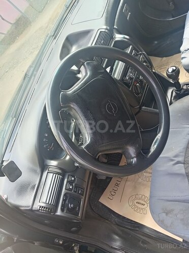 Opel Astra 1994, 253,000 km - 1.6 l - Quba