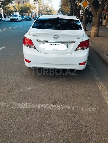 Hyundai Accent 2014, 219,888 km - 1.6 л - Bakı