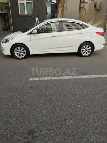 Hyundai Accent 2014, 219,888 km - 1.6 л - Bakı