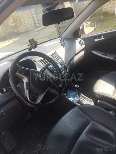 Hyundai Accent 2014, 219,888 km - 1.6 л - Bakı