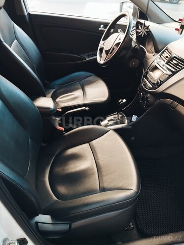 Hyundai Accent 2014, 219,888 km - 1.6 л - Bakı