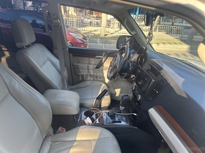 Mitsubishi Pajero 2008, 210,000 km - 3.0 l - Bakı