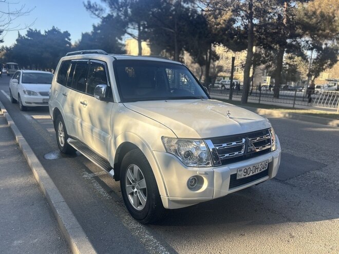 Mitsubishi Pajero 2008, 210,000 km - 3.0 l - Bakı